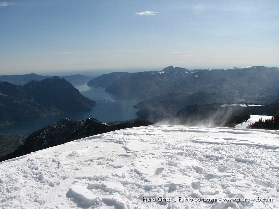 28 Il vento  solleva la neve.jpg